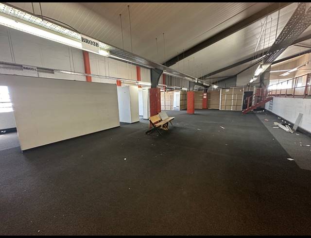 5,007M² WAREHOUSE FOR SALE IN PAARDEN EILAND